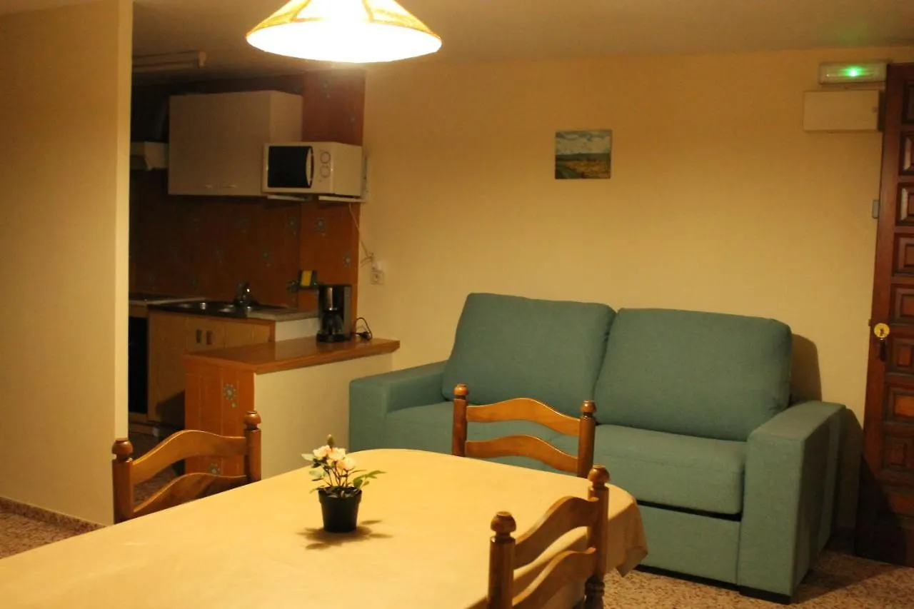 Apartaments Turistics Vilaro Llorts