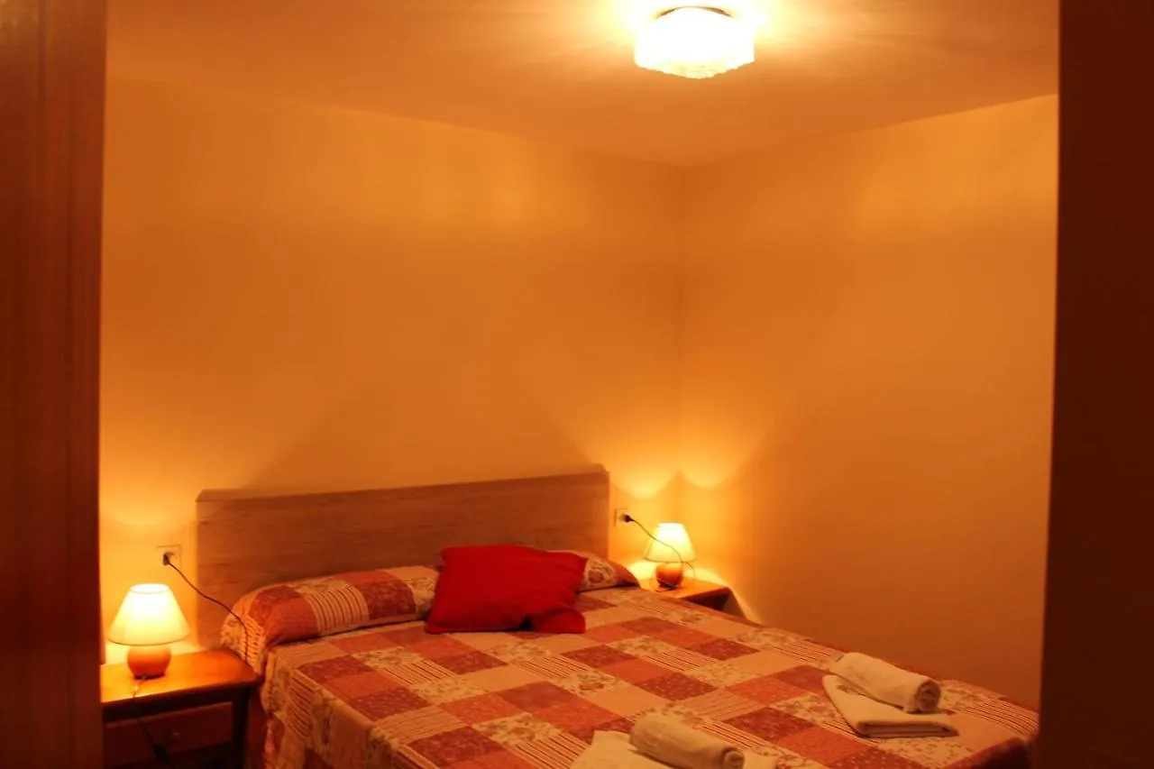 Apartaments Turistics Vilaro Llorts