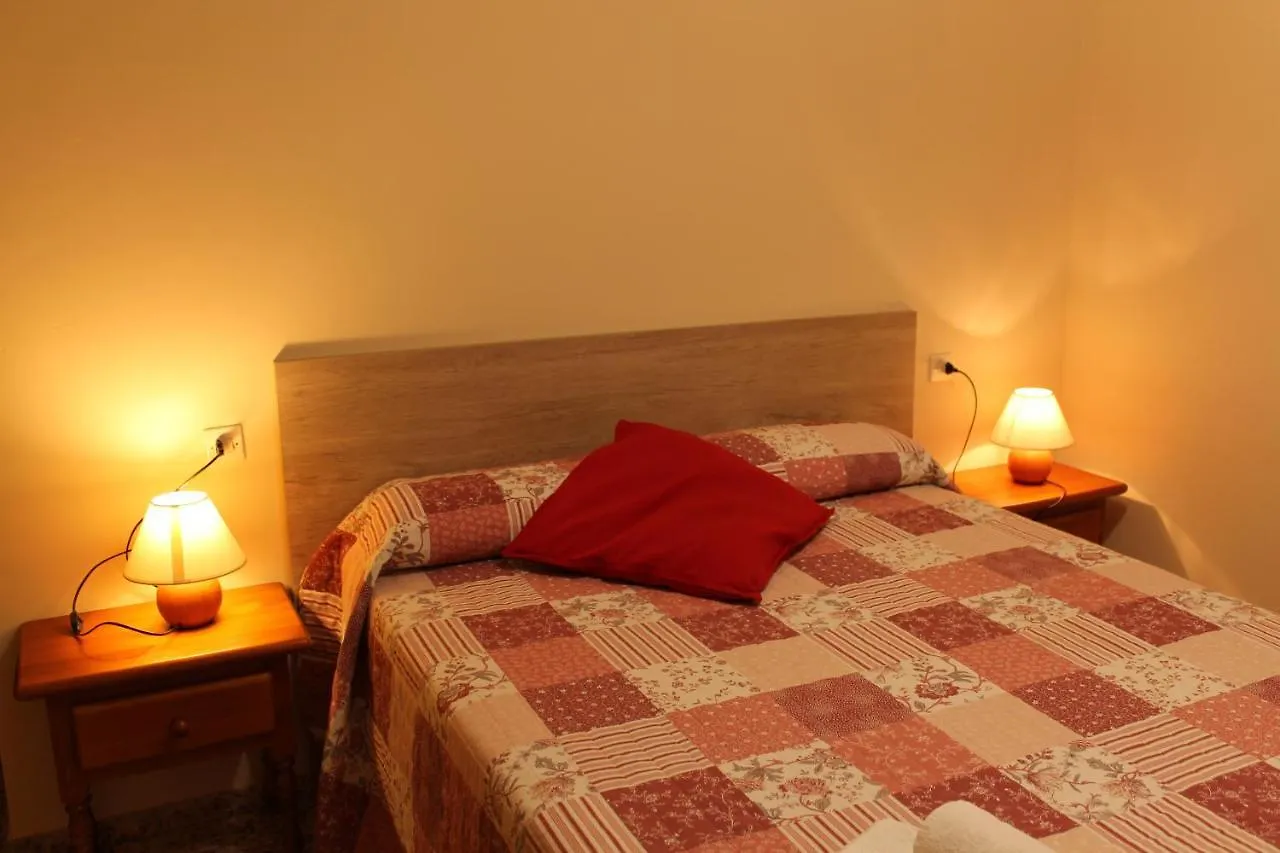 Apartaments Turistics Vilaro Llorts 0*,
